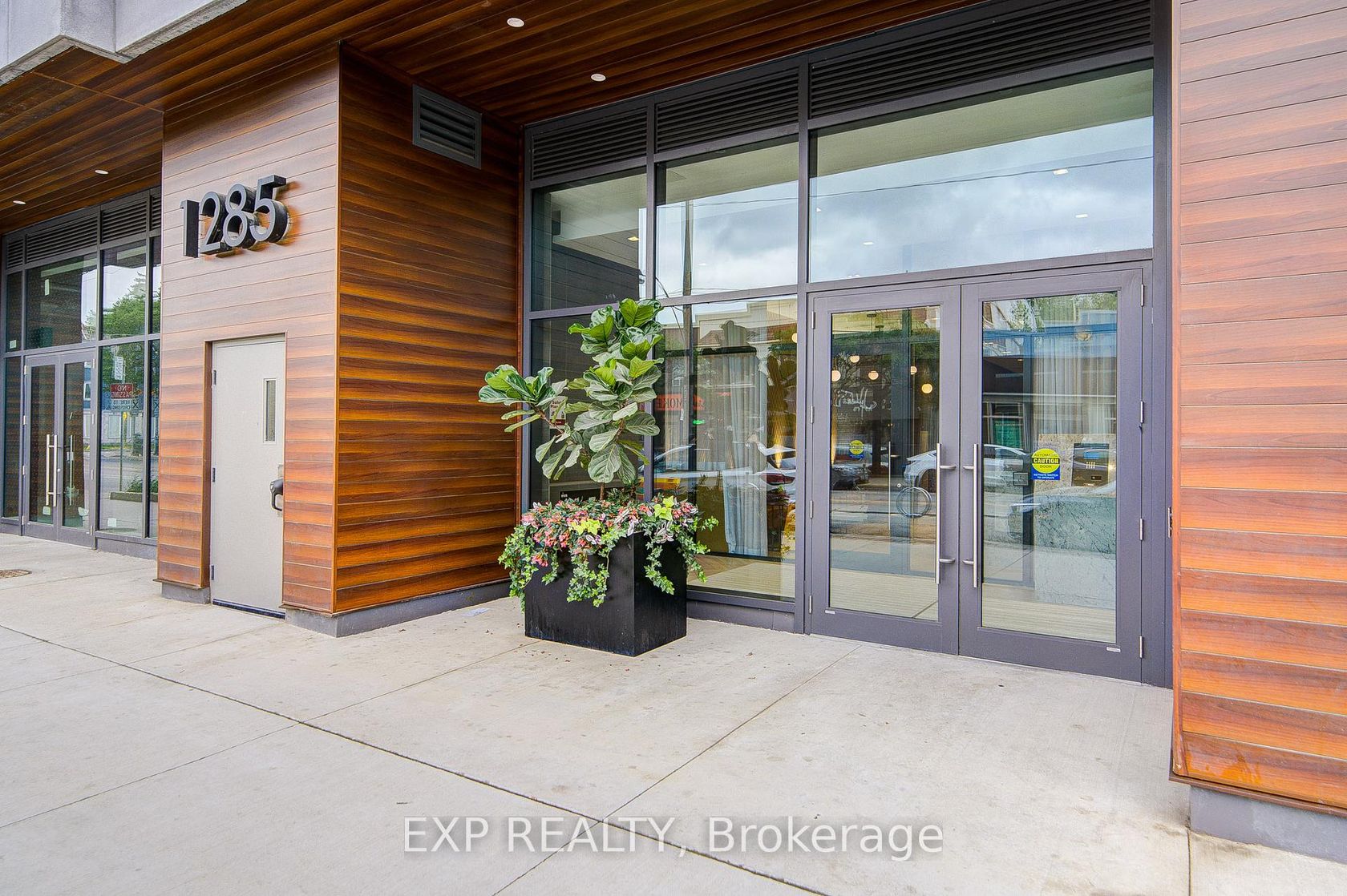 211 - 1285 Queen Street E, Coxwell, Toronto 