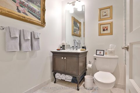 Photo 11 at 520 - 22 Leader Lane, Yonge Corridor, Toronto Photo 11 at 520 - 22 Leader Lane, Yonge Corridor, Toronto