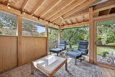 Photo 14 at 10 Charles Street, Sharon, East Gwillimbury