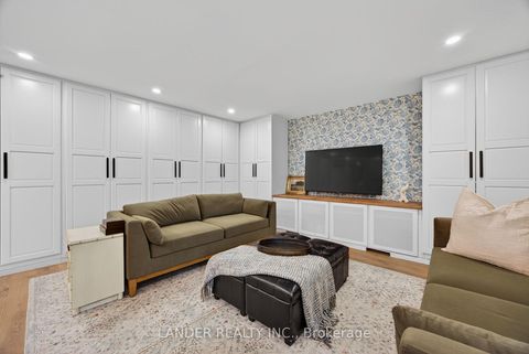 Photo 16 at 10 Charles Street, Sharon, East Gwillimbury