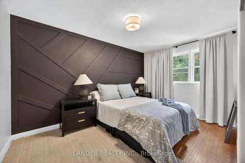 Photo 18 at 10 Charles Street, Sharon, East Gwillimbury