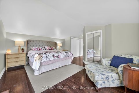 Photo 22 at 10 Charles Street, Sharon, East Gwillimbury