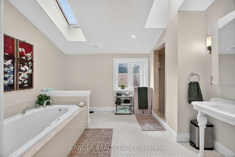 Photo 24 at 10 Charles Street, Sharon, East Gwillimbury