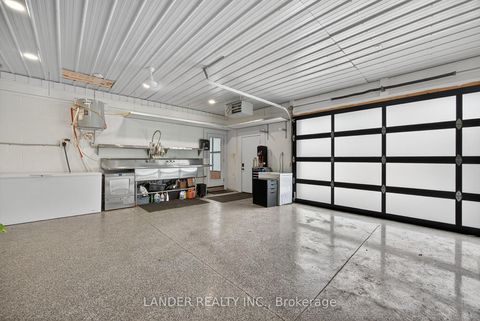 Photo 32 at 10 Charles Street, Sharon, East Gwillimbury