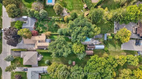 Photo 44 at 10 Charles Street, Sharon, East Gwillimbury