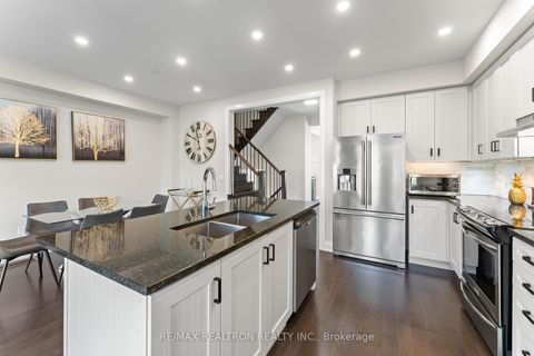 Photo 10 at 50 Duncombe Lane, South Richvale, Richmond Hill Photo 10 at 50 Duncombe Lane, South Richvale, Richmond Hill