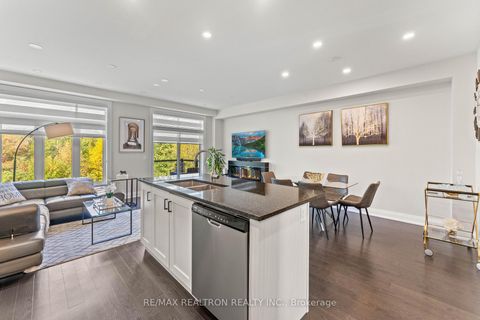 Photo 11 at 50 Duncombe Lane, South Richvale, Richmond Hill