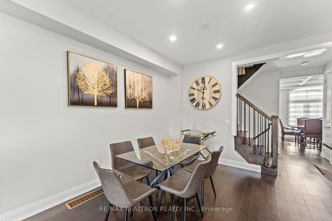 Photo 13 at 50 Duncombe Lane, South Richvale, Richmond Hill