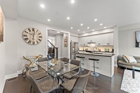 Photo 14 at 50 Duncombe Lane, South Richvale, Richmond Hill