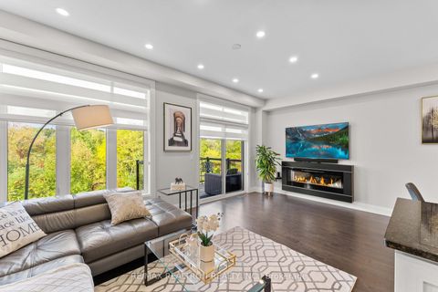 Photo 18 at 50 Duncombe Lane, South Richvale, Richmond Hill