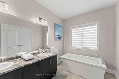 Photo 32 at 50 Duncombe Lane, South Richvale, Richmond Hill