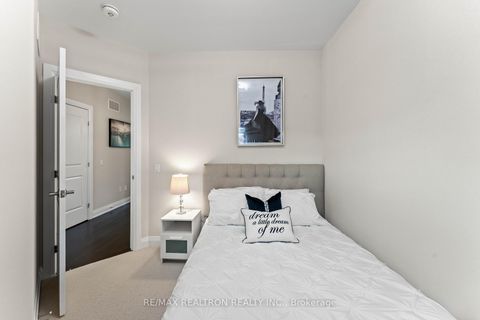 Photo 36 at 50 Duncombe Lane, South Richvale, Richmond Hill