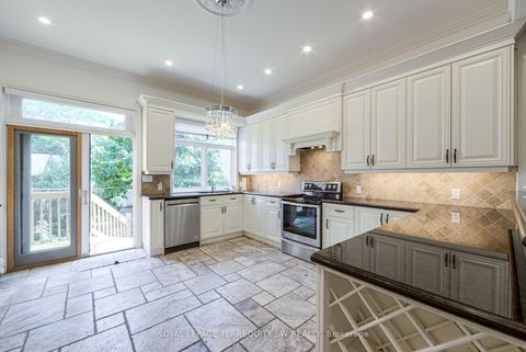 Photo 11 at 329 Lippincott Street, Annex, Toronto