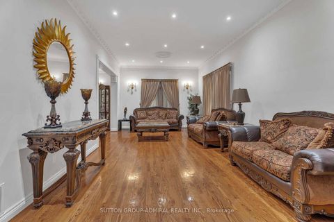 Photo 11 at 116 Goulding Avenue, Newtonbrook West, Toronto