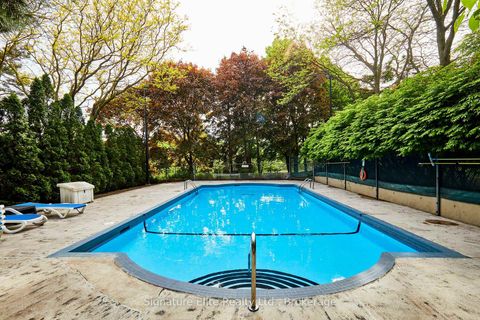 Photo 4 at 608 - 4727 Sheppard Avenue E, Malvern West, Toronto