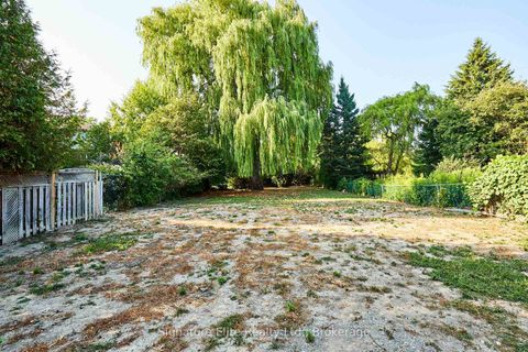 Photo 17 at 146 Sylvan Avenue, Guildwood, Toronto