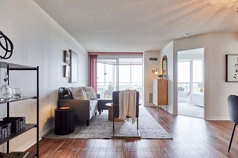 Photo 3 at 621 - 10 Guildwood Parkway, Guildwood, Toronto