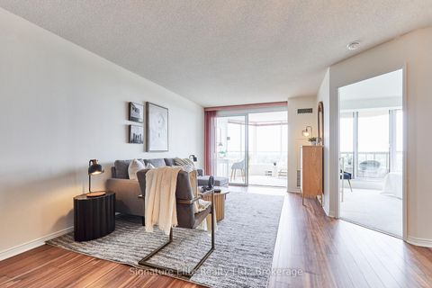 Photo 4 at 621 - 10 Guildwood Parkway, Guildwood, Toronto