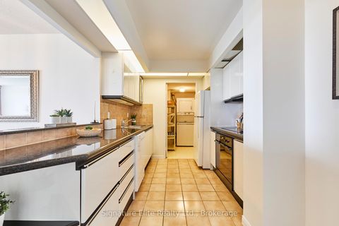 Photo 14 at 621 - 10 Guildwood Parkway, Guildwood, Toronto