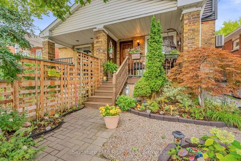 Photo 2 at 184 Swanwick Avenue, Danforth, Toronto