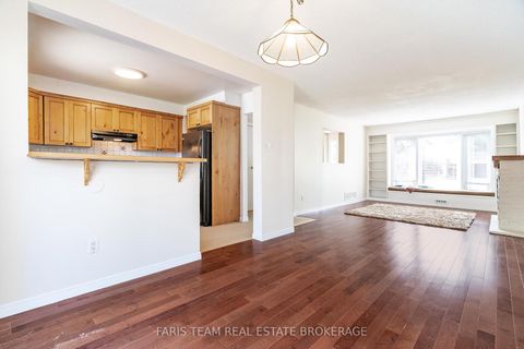 Photo 11 at 32 Janice Drive, Sunnidale, Barrie