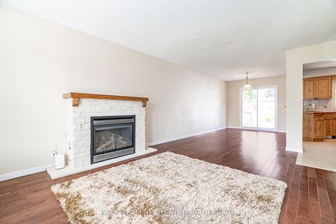 Photo 14 at 32 Janice Drive, Sunnidale, Barrie