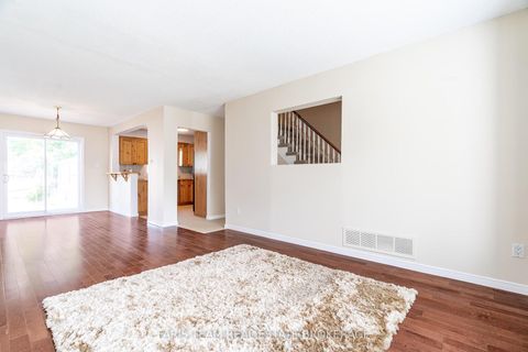 Photo 15 at 32 Janice Drive, Sunnidale, Barrie