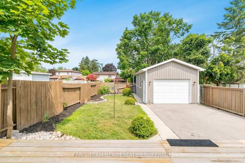 Photo 35 at 32 Janice Drive, Sunnidale, Barrie