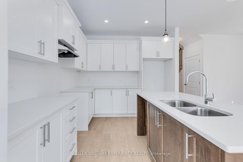 Photo 13 at 54 Sagewood Avenue, Painswick South, Barrie