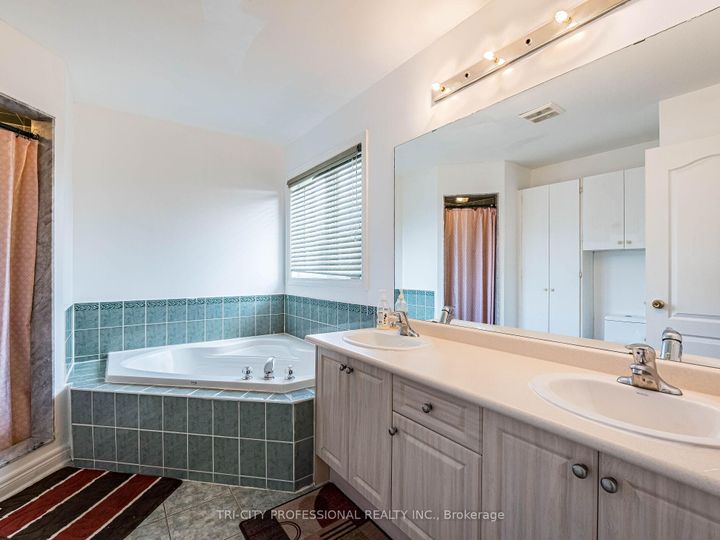 Photo 19 at 26 Tangleridge Boulevard, Wellington, Brampton