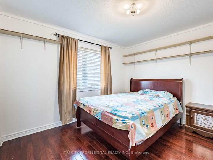 Photo 22 at 26 Tangleridge Boulevard, Wellington, Brampton