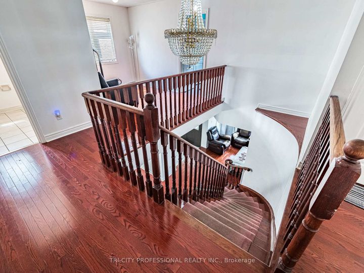 Photo 26 at 26 Tangleridge Boulevard, Wellington, Brampton
