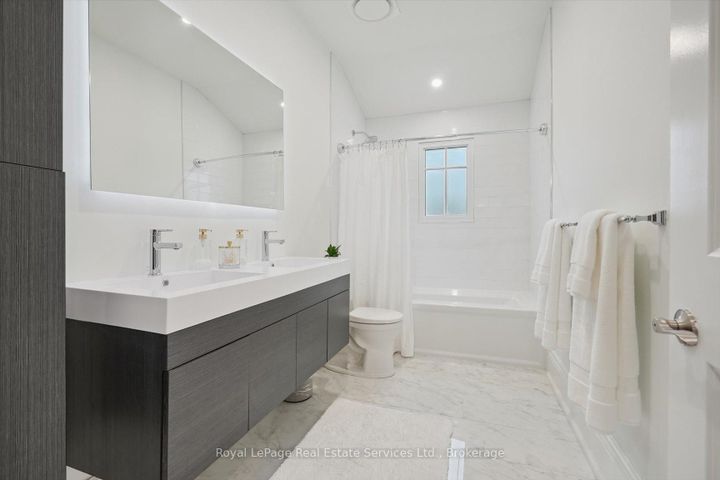 Photo 24 at 2298 Belyea Street, BR Bronte, Oakville