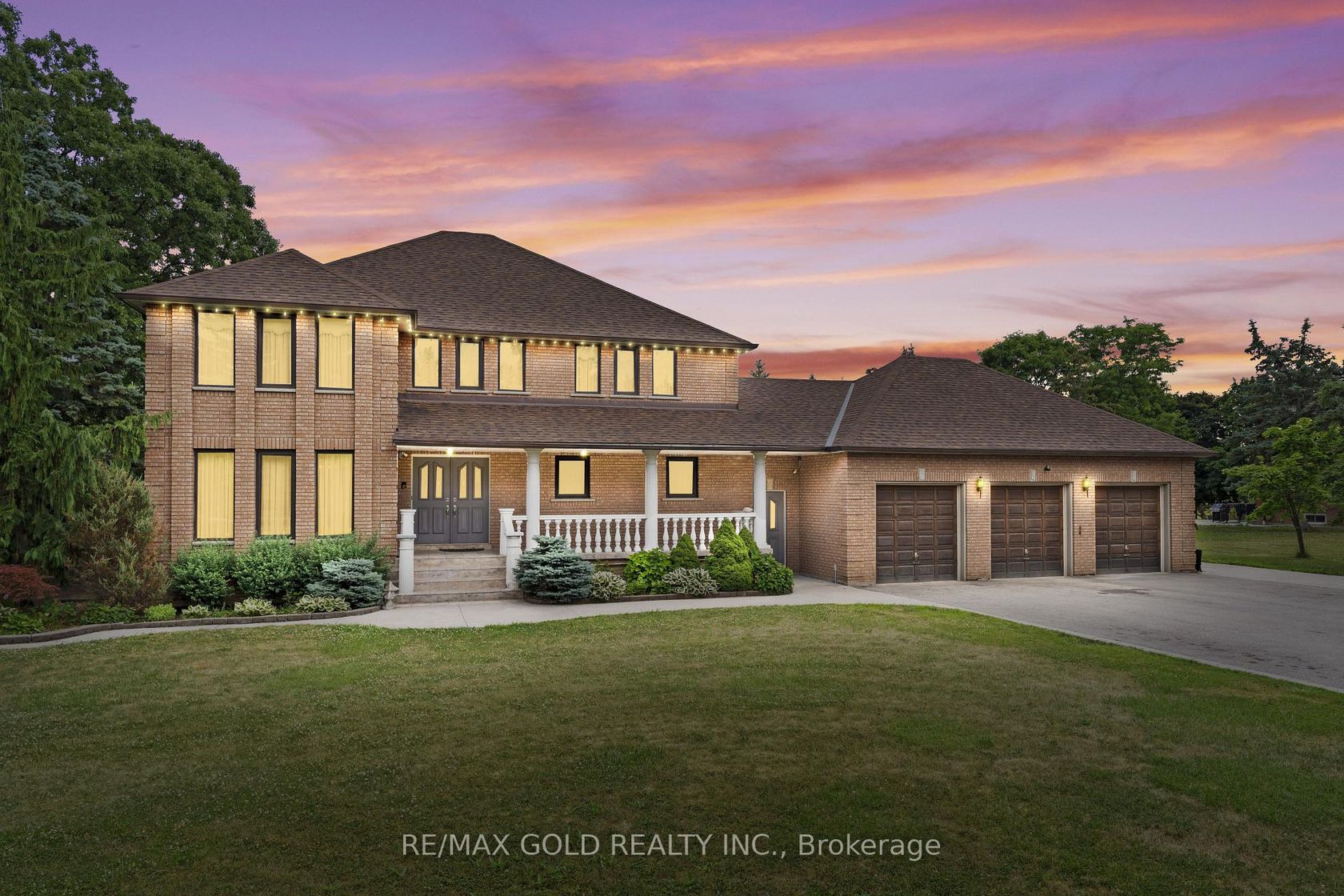 8 Ryckman Lane, Toronto Gore Rural Estate, Brampton 2