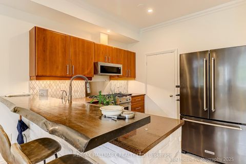 Photo 6 at 333 - 500 Richmond Street W, Waterfront Communities C1, Toronto