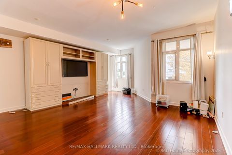 Photo 15 at 333 - 500 Richmond Street W, Waterfront Communities C1, Toronto