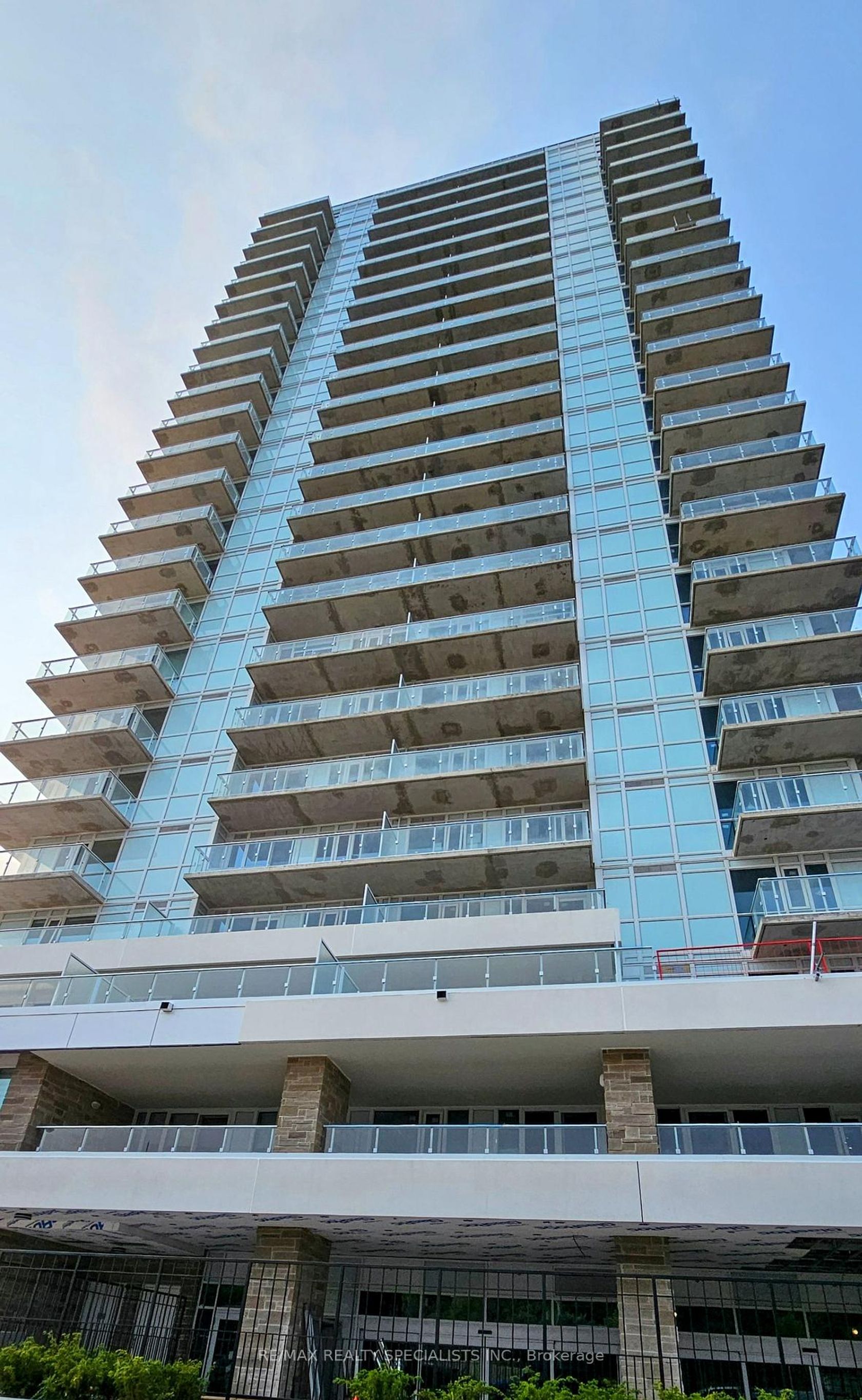 410 - 10 DEERLICK Court, Donalda, Toronto 