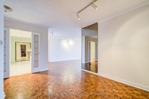 Photo 13 at 701 - 3131 Bridletowne Circle, L'Amoreaux, Toronto