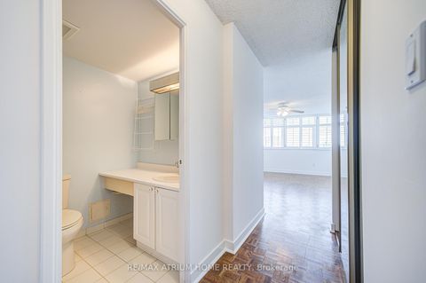Photo 33 at 701 - 3131 Bridletowne Circle, L'Amoreaux, Toronto