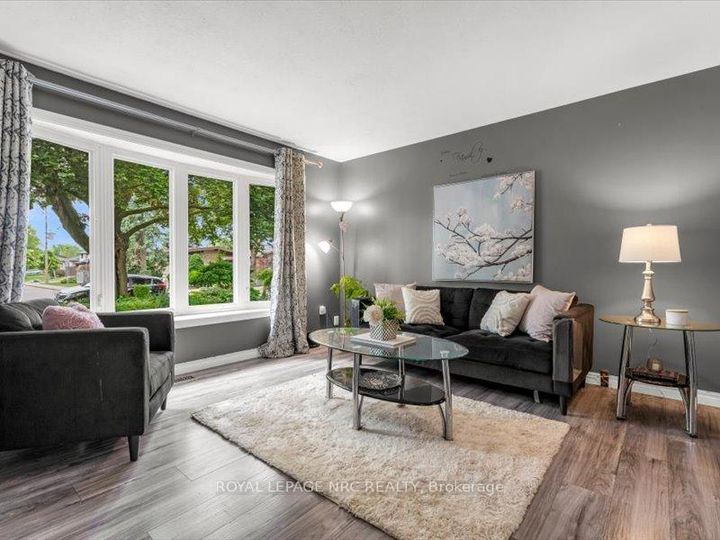 Photo 4 at 39 Meadowlark Street, Bruleville, Hamilton