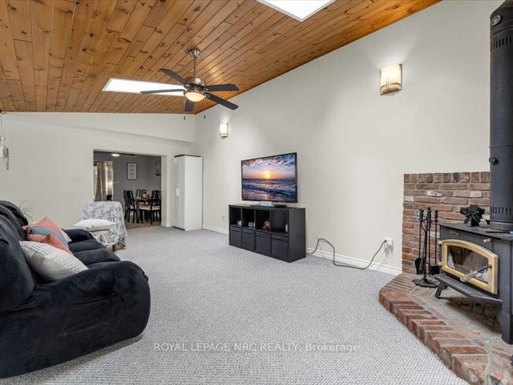 Photo 10 at 39 Meadowlark Street, Bruleville, Hamilton