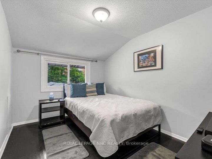 Photo 11 at 39 Meadowlark Street, Bruleville, Hamilton