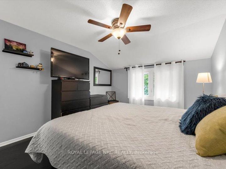 Photo 13 at 39 Meadowlark Street, Bruleville, Hamilton