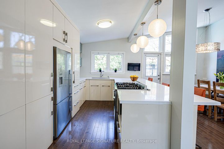 Photo 7 at 2 Parmbelle Crescent, Donalda, Toronto