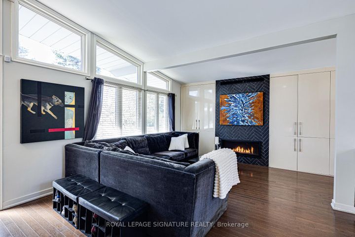 Photo 14 at 2 Parmbelle Crescent, Donalda, Toronto