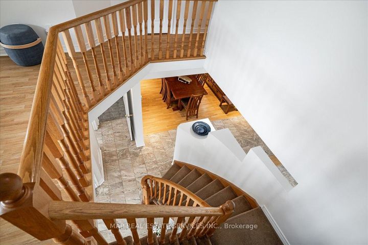 Photo 18 at 5342 Landsborough Avenue, Hurontario, Mississauga