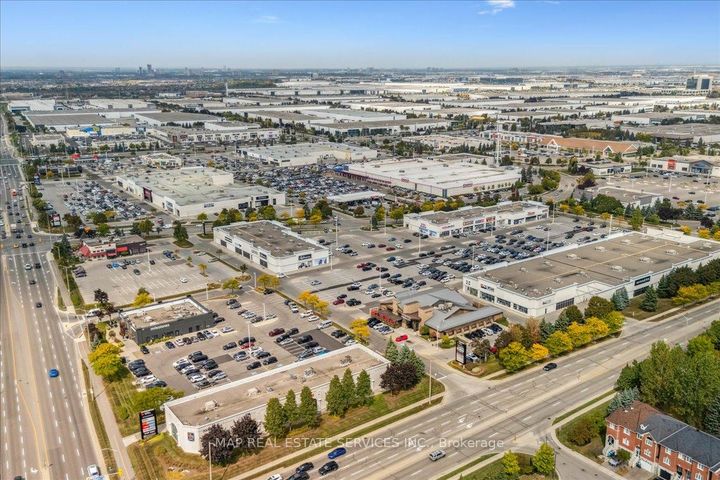 Photo 44 at 5342 Landsborough Avenue, Hurontario, Mississauga