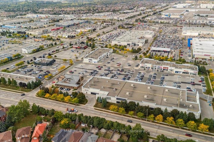 Photo 45 at 5342 Landsborough Avenue, Hurontario, Mississauga