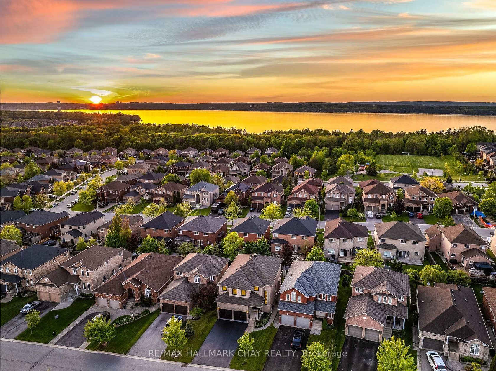 12 Prince Of Wales Drive, Shore, Barrie 12 Prince Of Wales Drive, Shore, Barrie