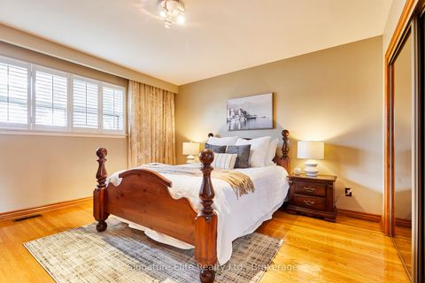 Photo 17 at 4 Cora Crescent, Bendale, Toronto